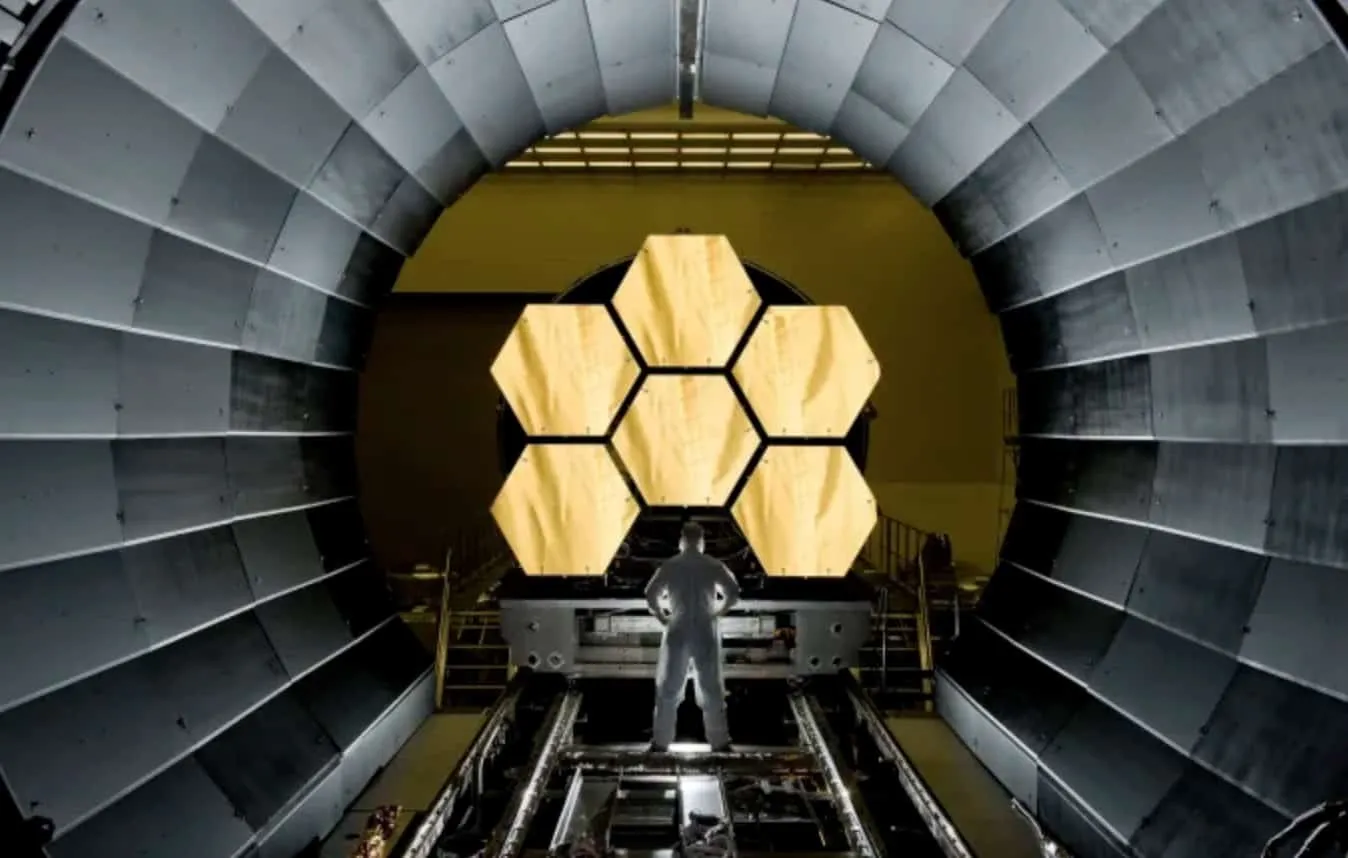 Космический телескоп NASA имени Джеймса Уэбба успешно завершил развертывание