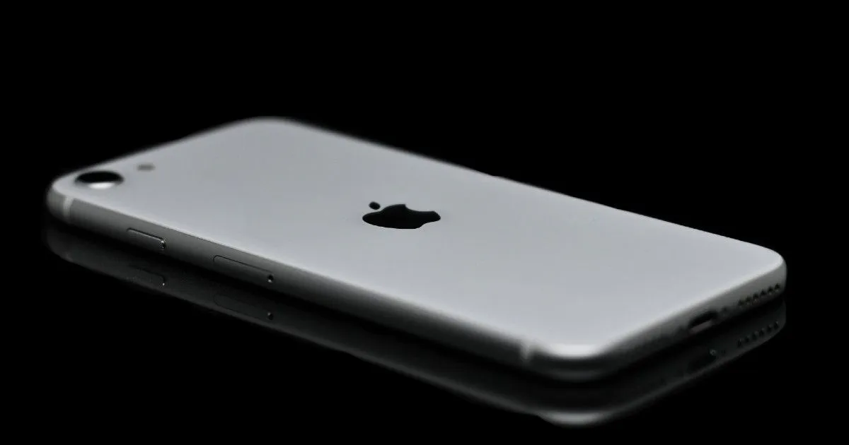 iPhone SE 5G 2022 может выйти 8 марта вместе с обновленным iPad Air