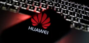 Huawei сталкивается с дилеммой из-за связей с Россией, которые могут привести к дальнейшим санкциям США