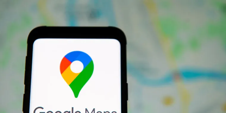 Google Maps добавляет в навигацию значки светофоров и знаков остановки