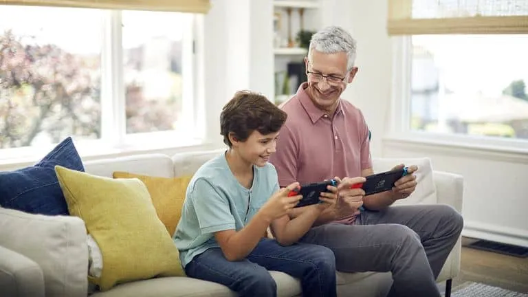 Switch продолжает поддерживать Nintendo, продано 107,6 млн консолей.