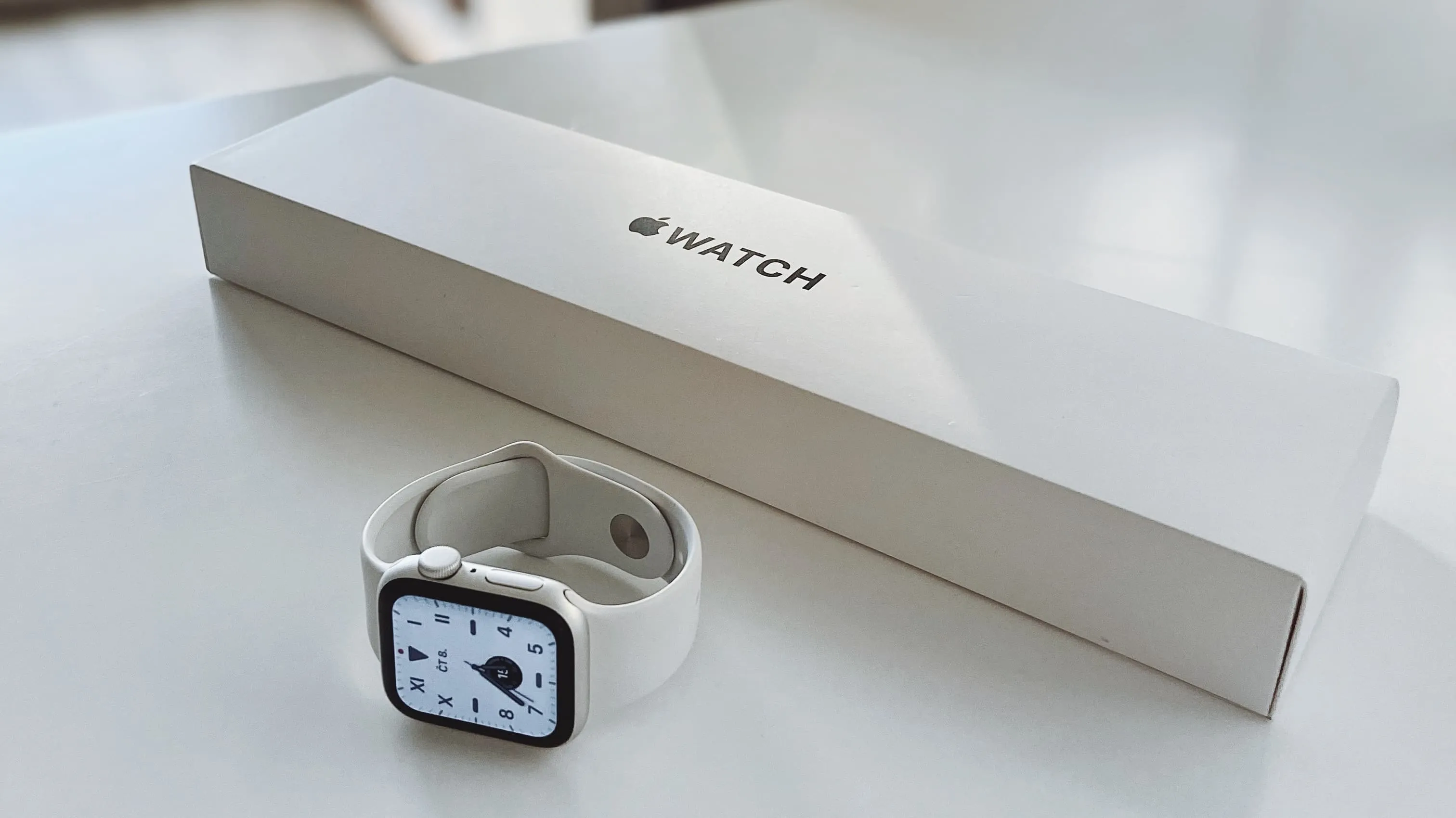 Неизданный датчик температуры корпуса Apple Watch раскрыт в новом патенте Apple
