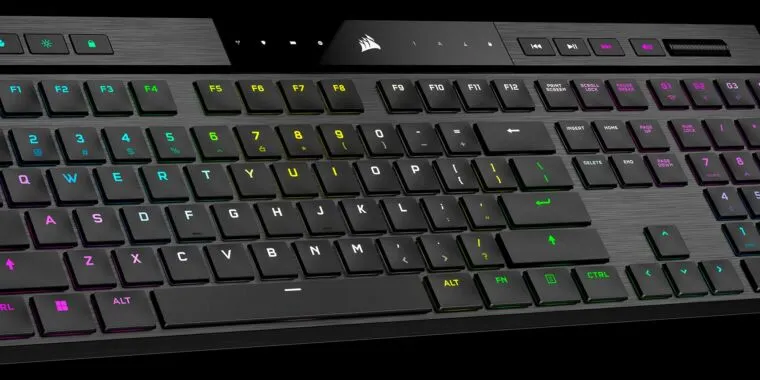 Corsair втиснула 4 дополнительные клавиши в чрезвычайно тонкую беспроводную механическую клавиатуру 