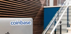 Вчера у Coinbase был большой сбой в работе в США