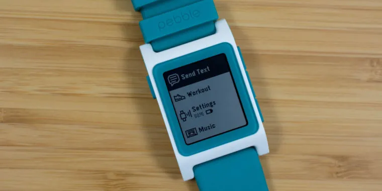 Pebble, умные часы 2013 года, обновленные для работы с Pixel 7 2022