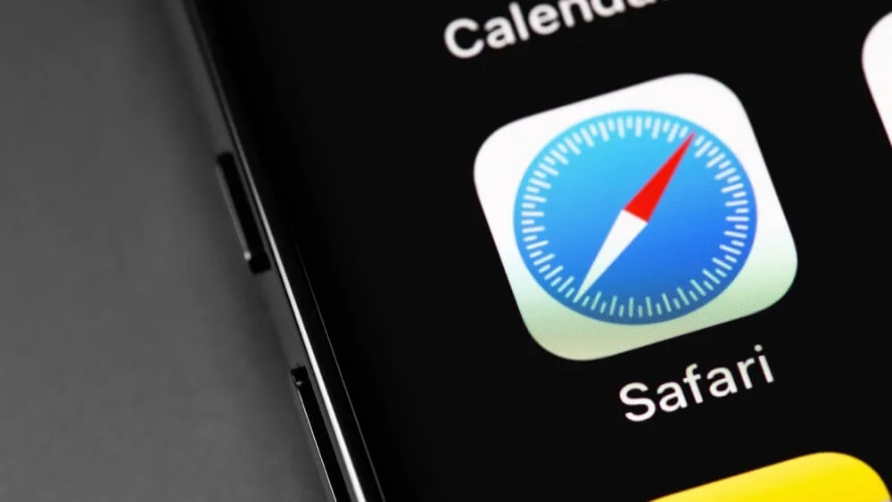 Как закрепить вкладку Safari на вашем iPhone