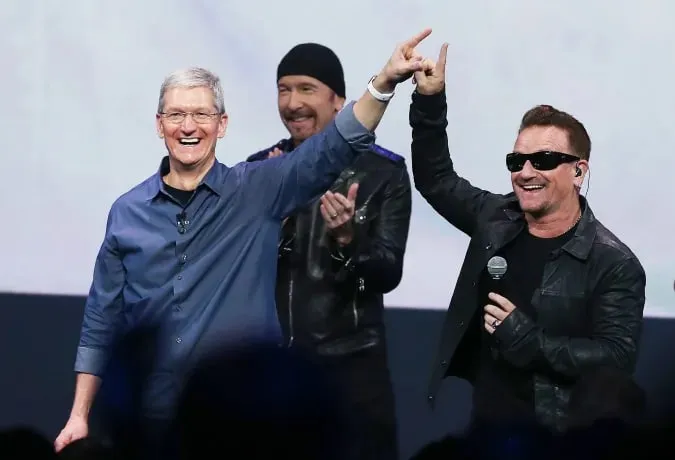 Бесплатный альбом U2 в iTunes? Это Боно виноват!