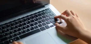 Почему другие устройства переводят ваш ноутбук в спящий режим