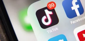 Франция запрещает TikTok (и Candy Crush) на правительственных смартфонах