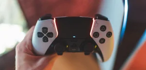 Новейший игровой контроллер Sony PS5 DualSense Edge теперь работает на устройствах Apple