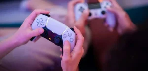 Sony представляет контроллеры PlayStation, которые могут менять температуру