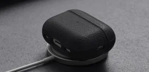 Review of Woolnut’s thin leather cover for AirPods Pro